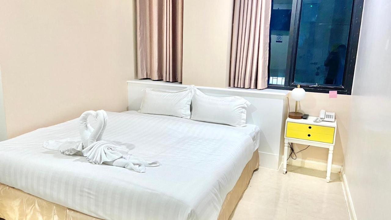 Abcyq Hotel Банкок Екстериор снимка