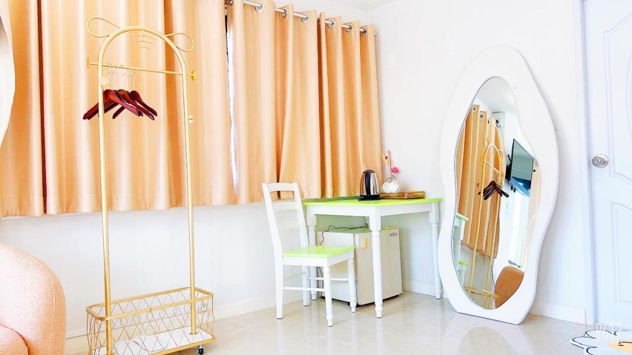 Abcyq Hotel Банкок Екстериор снимка